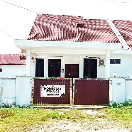 Homestay Kemaman Fyna08 Semi-D, 4 Bedrooms Dekat Pantai Кіджал Екстер'єр фото